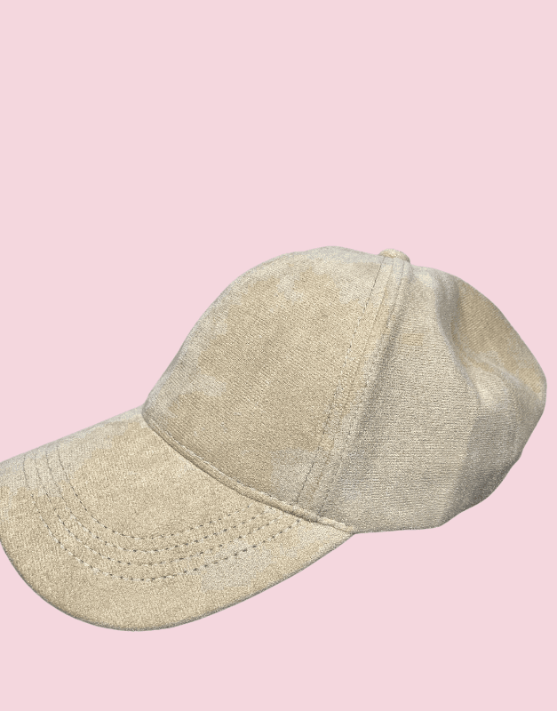 casquette daim - disponible chez Ailes de Rose, boutique à Coursan près de Narbonne