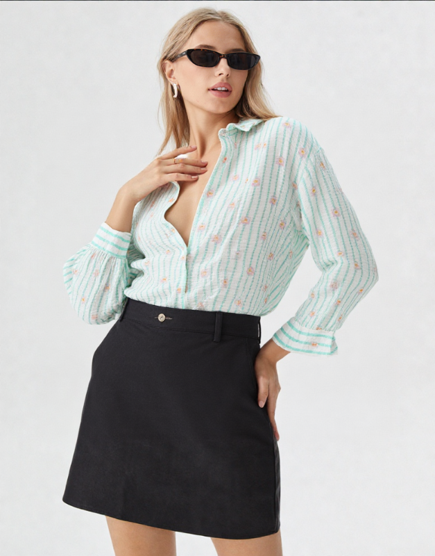 chemise rayée à fleurs