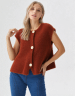 pull boutons doré sans manches