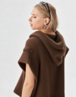 pull sans manches capuche