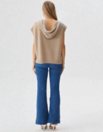 pull sans manches capuche