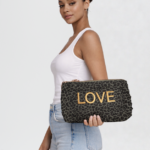 pochette love léopard