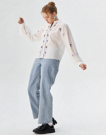 chemise blanche à broderies